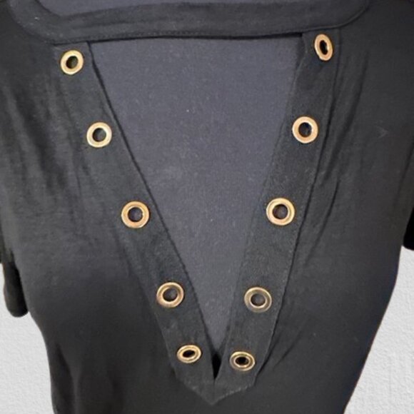 Choker V Neck T-shirt with Metal Eyelets  4237  NWT Boutique - Picture 9 of 11